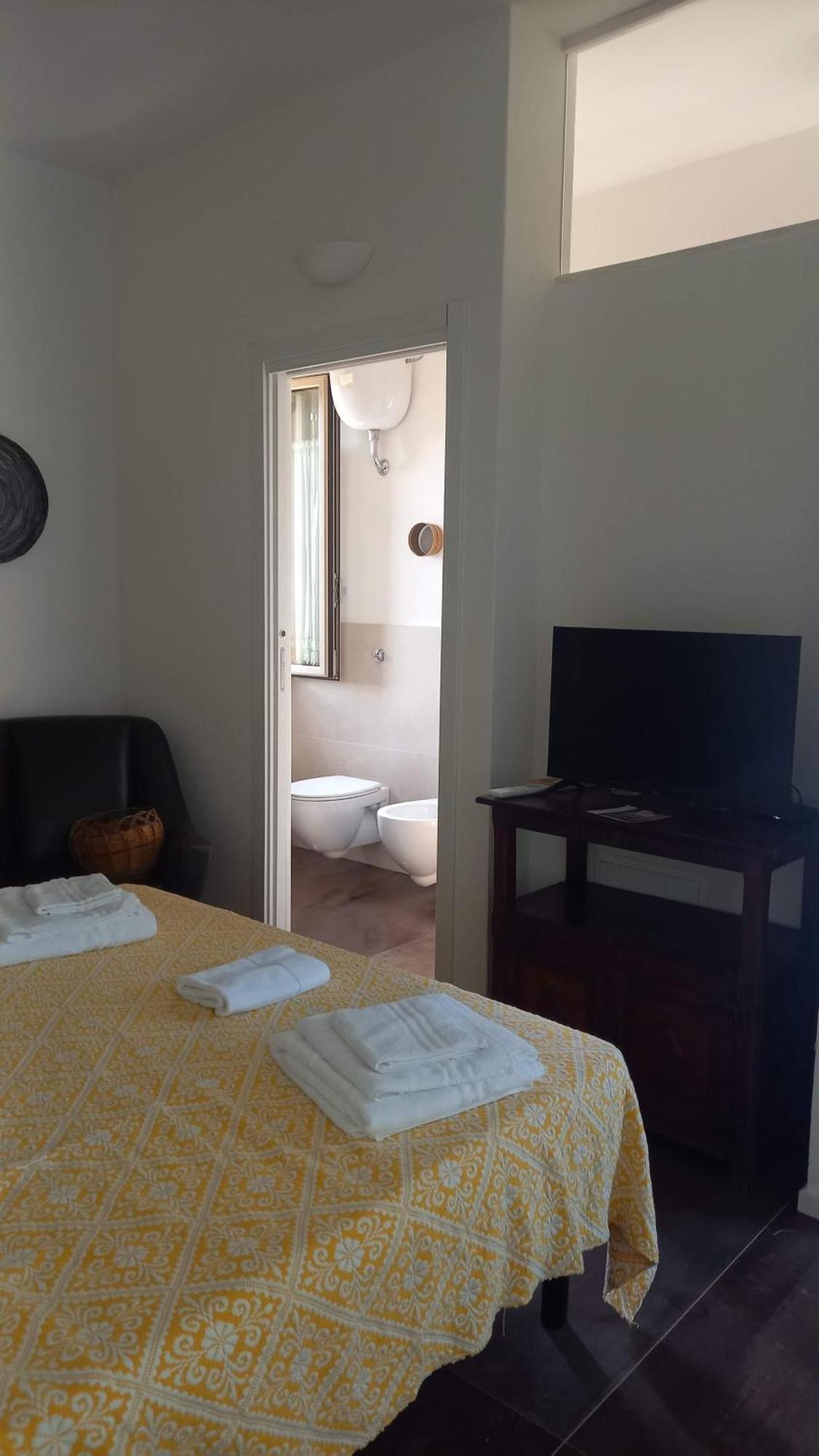 Kepos Room Tortoli Exterior photo
